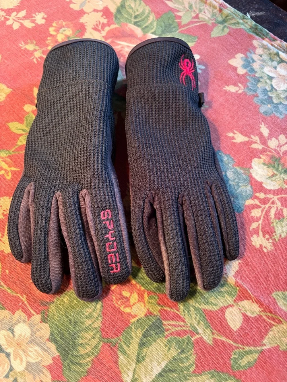 Womens Spyder winter gloves, size small